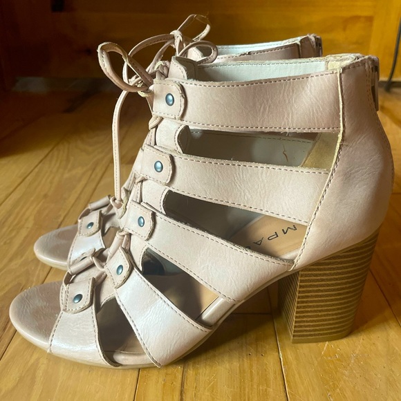Rampage Lace Up Heels - Picture 5 of 6